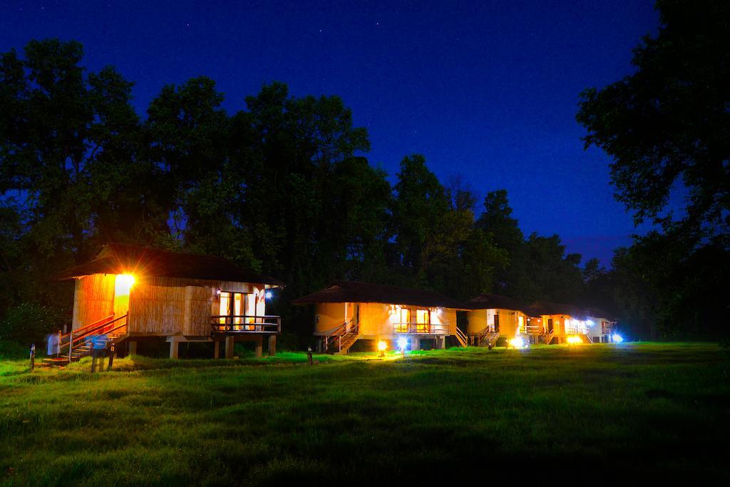 Temple Tiger Green Jungle Resort Kawasoti エクステリア 写真